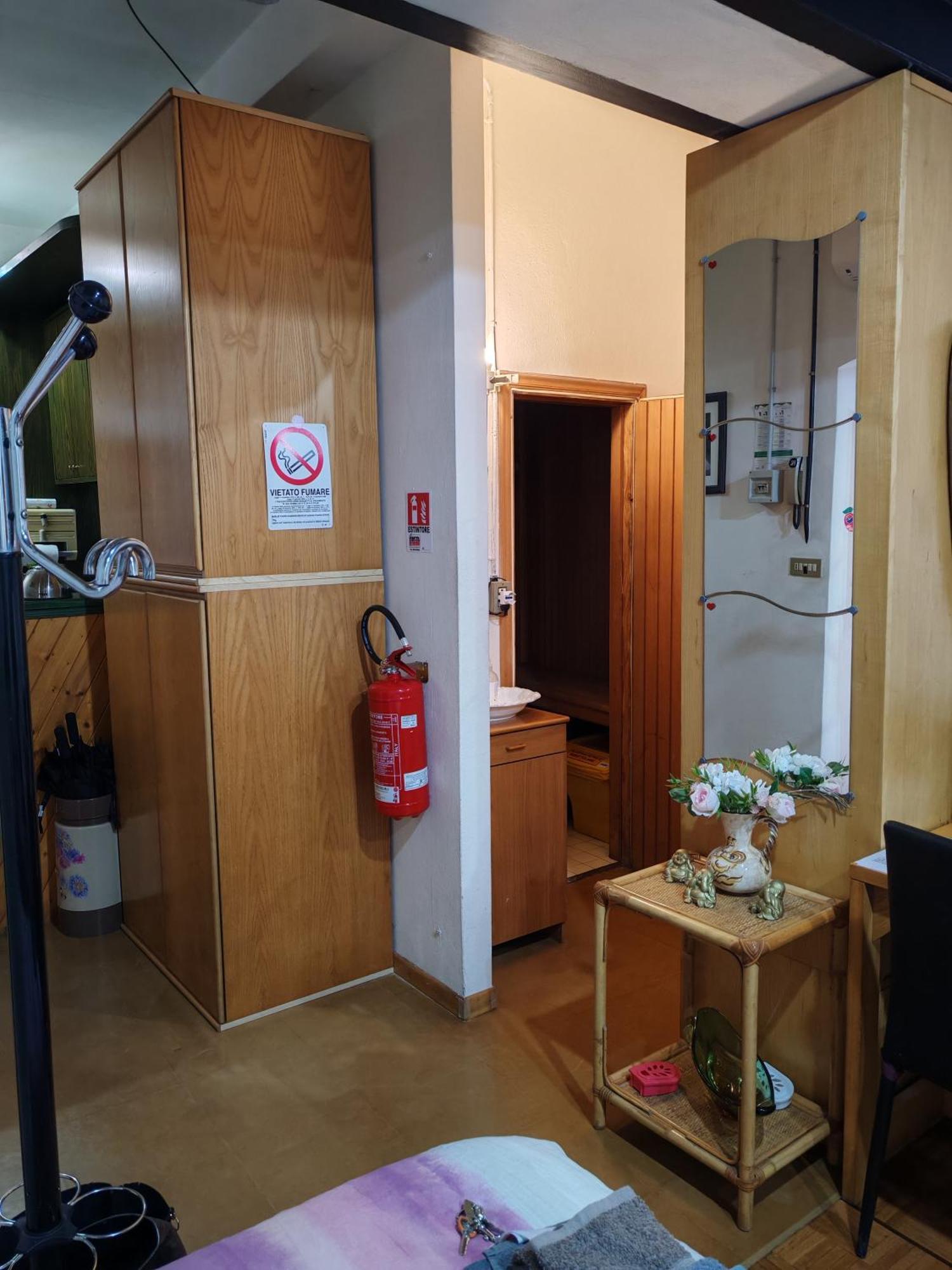Studio Borgo Colonne Parma Bagian luar foto
